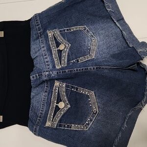 planet Motherhood blue denim shorts. Raw hem. Sequin. Size large